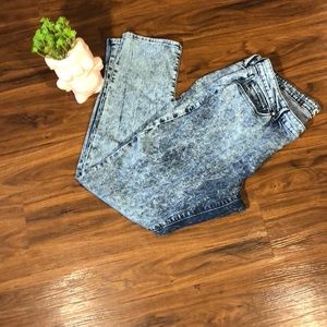 Acid wash skinny jeans